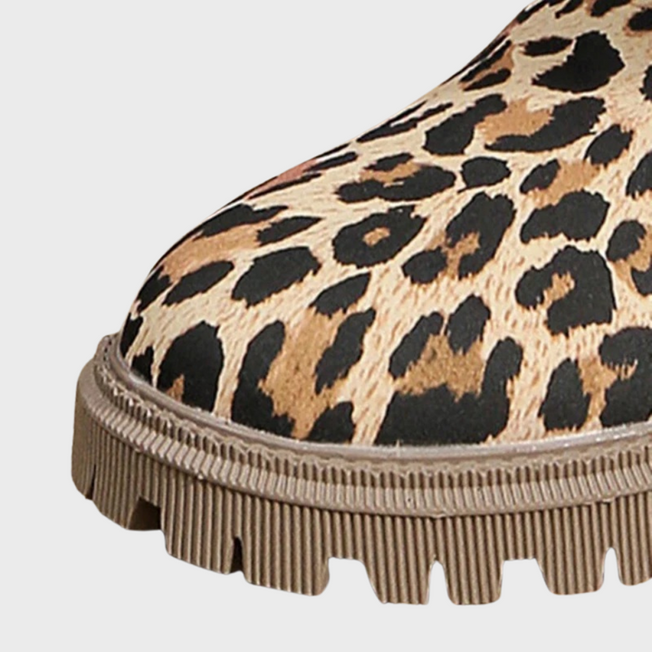 Riley - Warm gefütterter Stiefel mit modischem Leoparden-Design